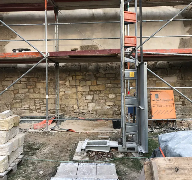 11. Fassadensanierung Kirchturm Erberholzen